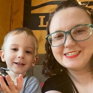 Meet your Posher, Amanda